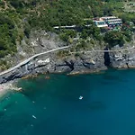 Porto Roca 4* Monterosso al Mare