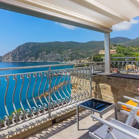 Hotell Porto Roca Monterosso al Mare