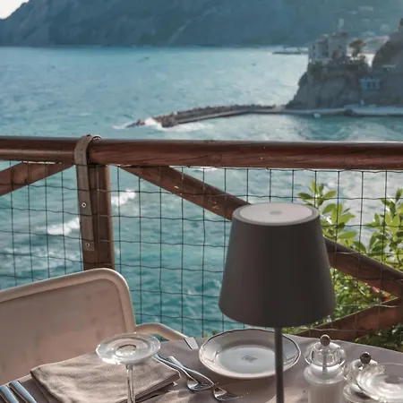 Hotel Porto Roca 4*