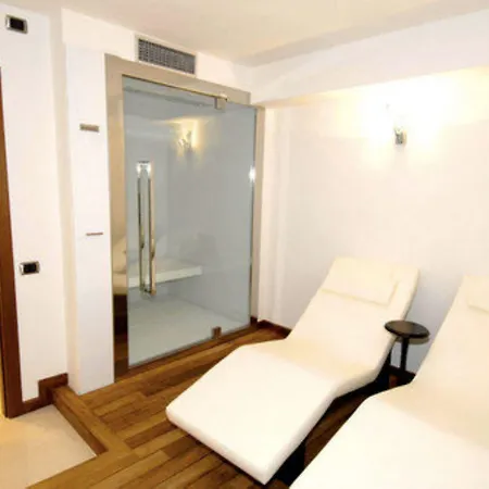 Porto Roca Hotell 4*