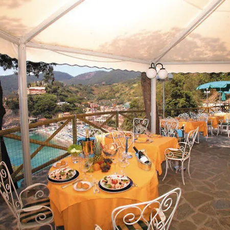 Porto Roca 4* Monterosso al Mare