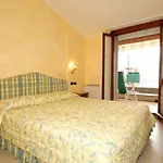 Porto Roca Hotel 4*
