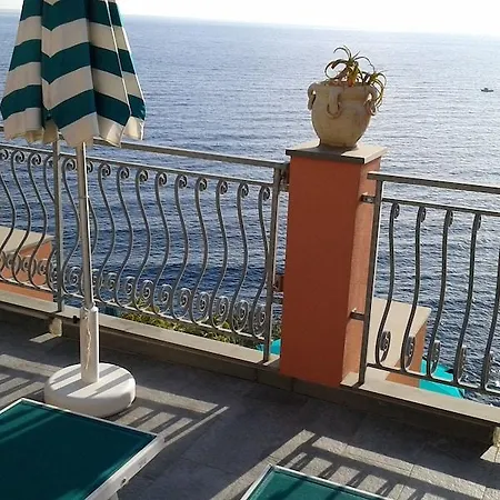 Porto Roca 4*