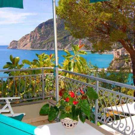 Porto Roca Hotel 4*