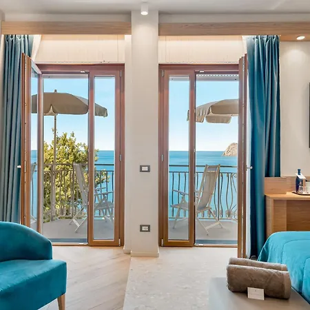 فندق Porto Roca