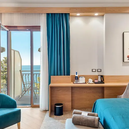 فندق Porto Roca
