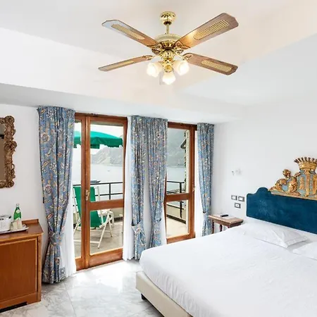 فندق Porto Roca