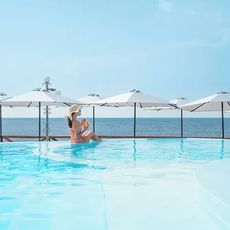 Otel Porto Roca 4*