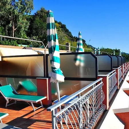 Porto Roca 4* Monterosso al Mare