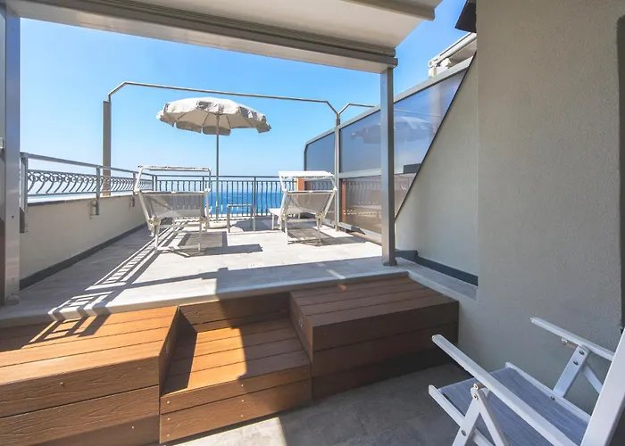 Porto Roca 4* Monterosso al Mare